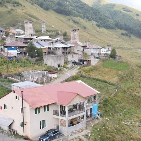 Guest House Caucasioni Adishi 外观 照片