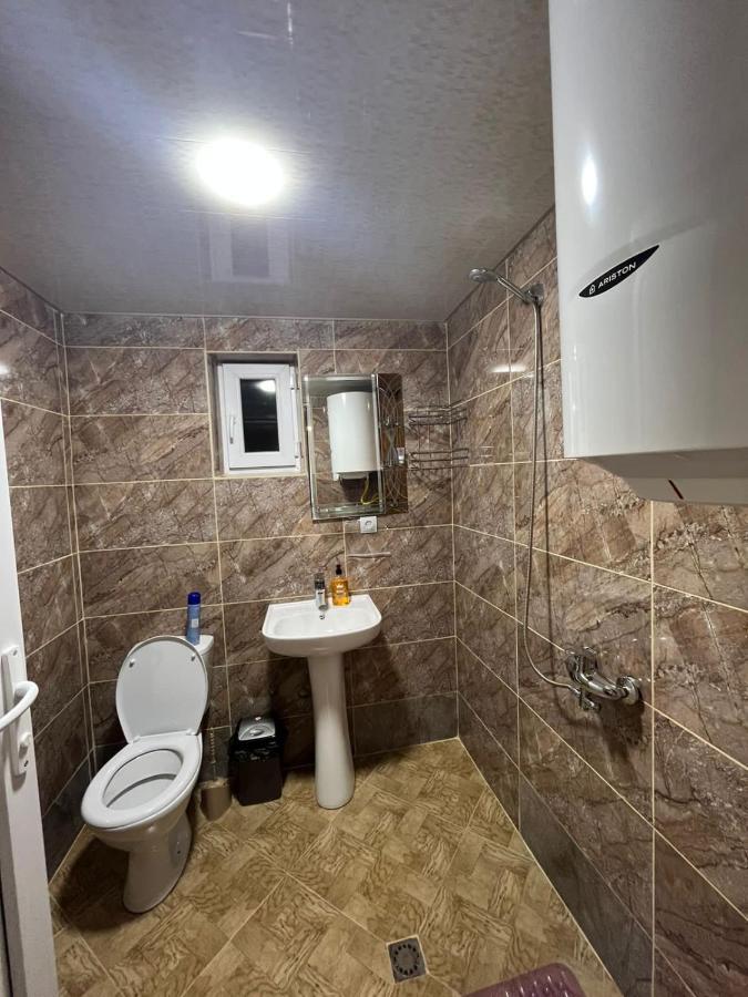 Guest House Caucasioni Adishi 外观 照片