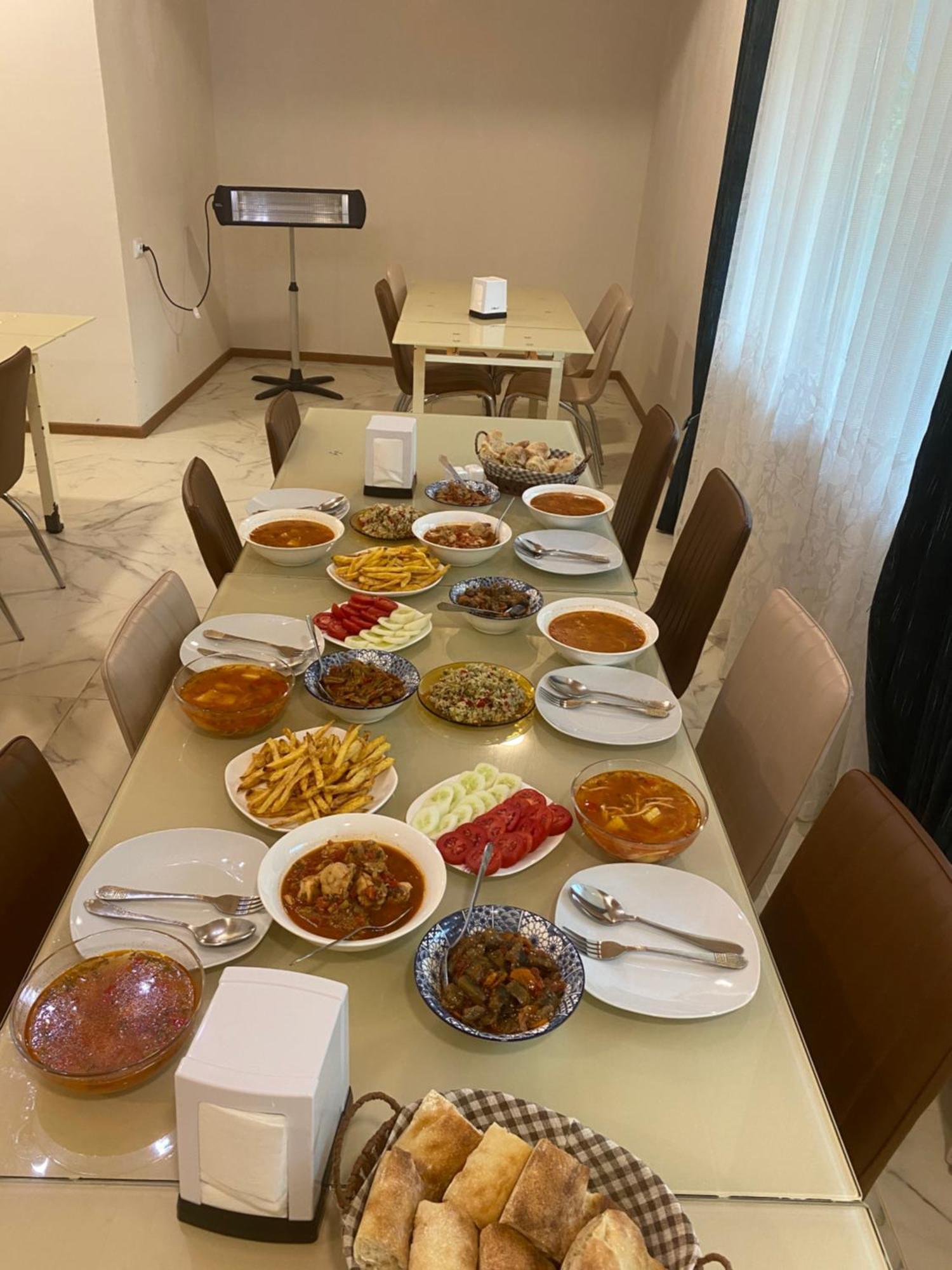 Guest House Caucasioni Adishi 外观 照片